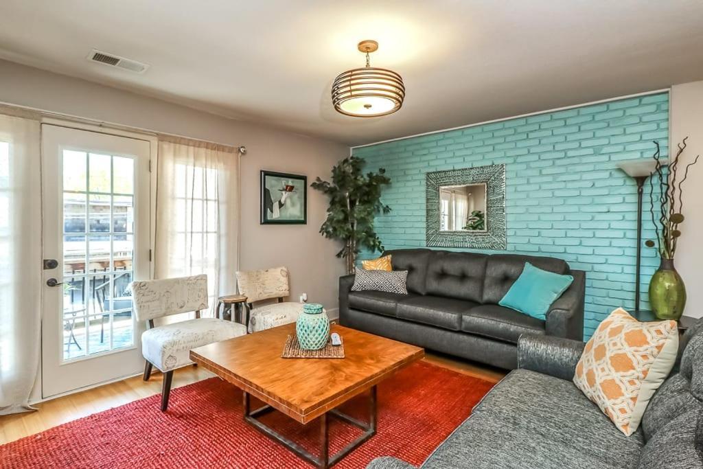 Villa Amazing Locale 2Kingbr 1Bth Kansas City Exterior foto